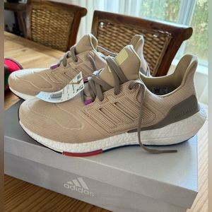 Ultraboost 22 mens size 9,5